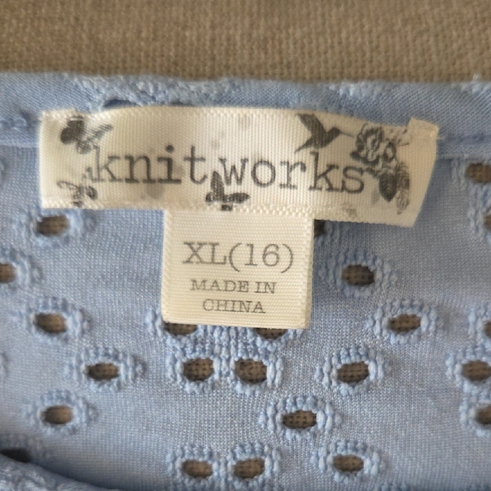 Wild Fable Girl's Sky Blue Eyelet Blouse Girl's Size 16 Light Weight - Picture 3 of 5